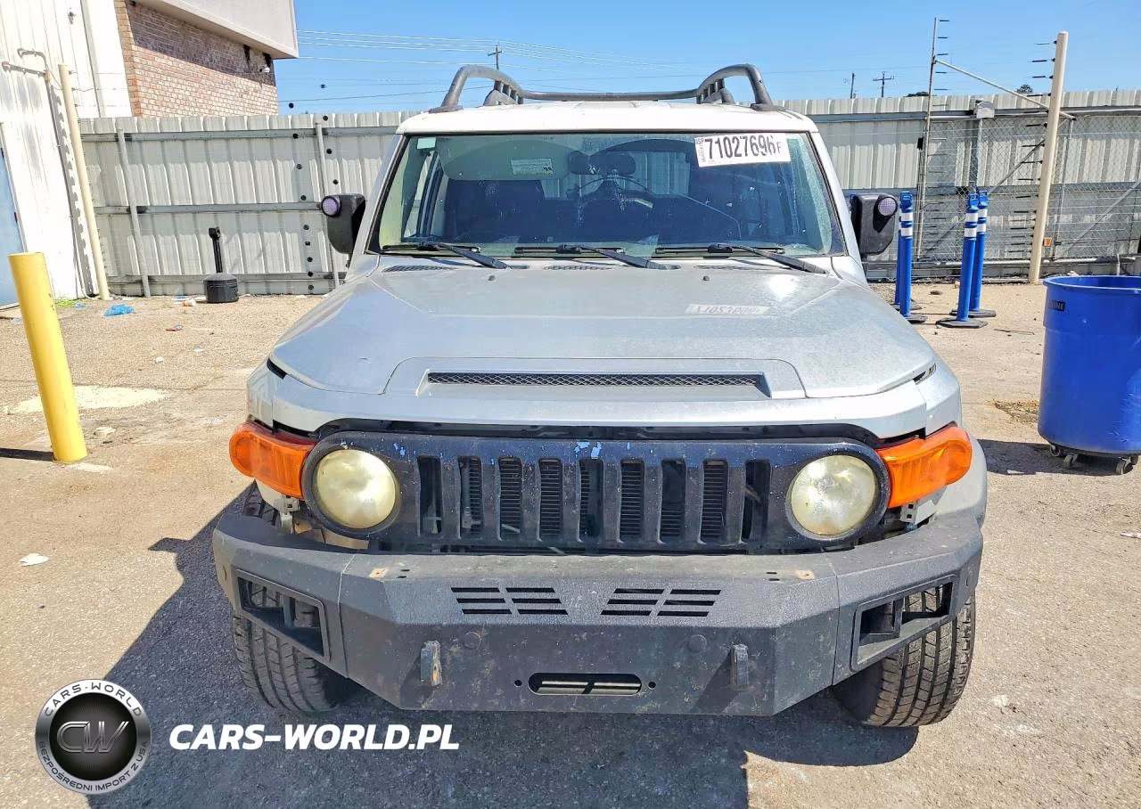2007 Toyota Fj Cruiser Base VIN:JTEZU11F270013696 - 5