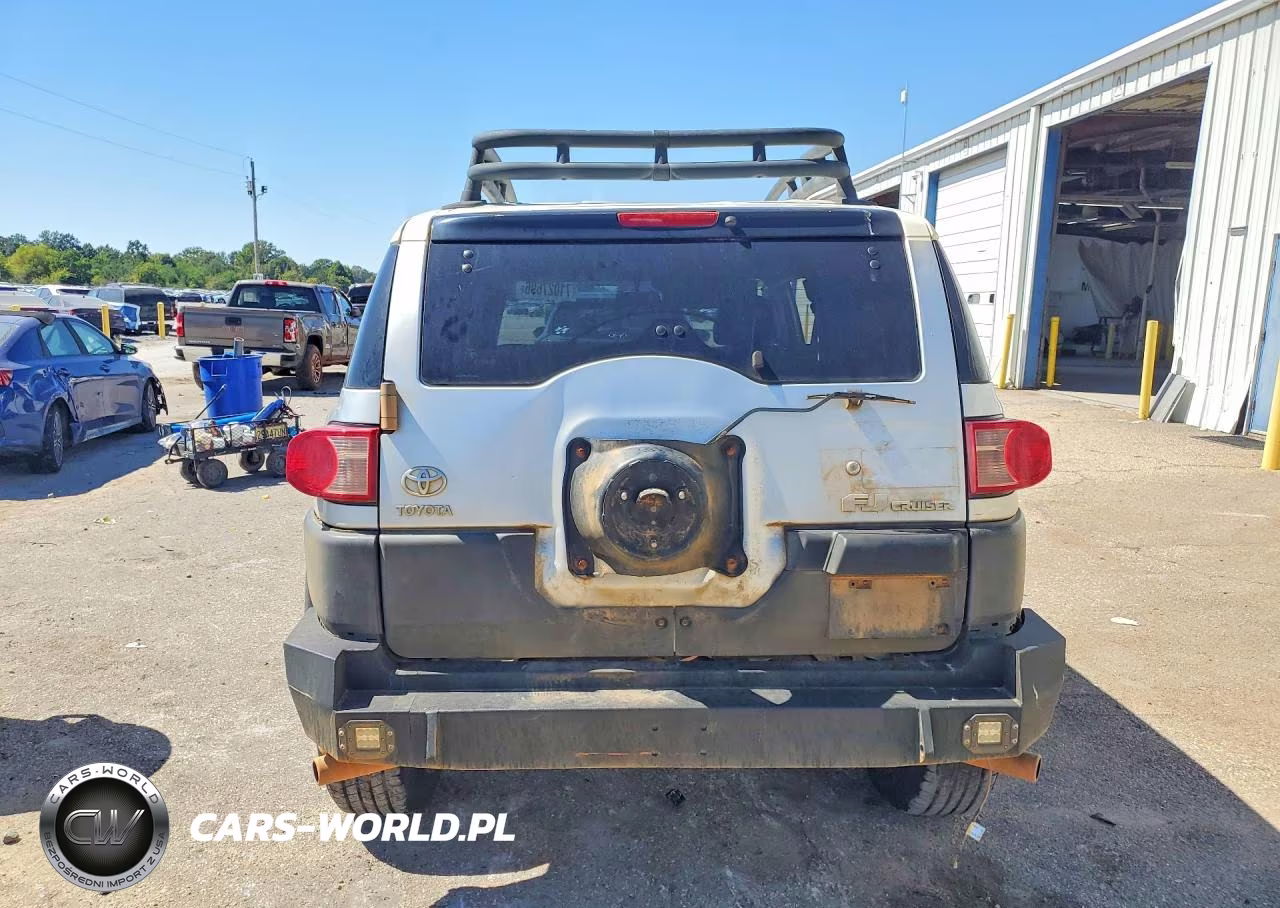 2007 Toyota Fj Cruiser Base VIN:JTEZU11F270013696 - 6