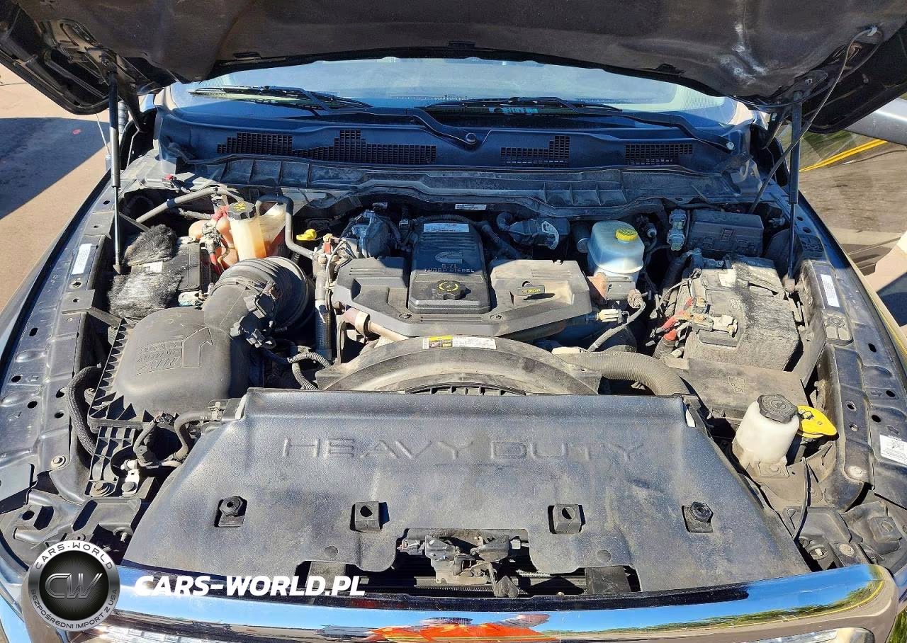 2018 Ram 2500 Laramie VIN:3C6UR5NL6JG343553 - 11