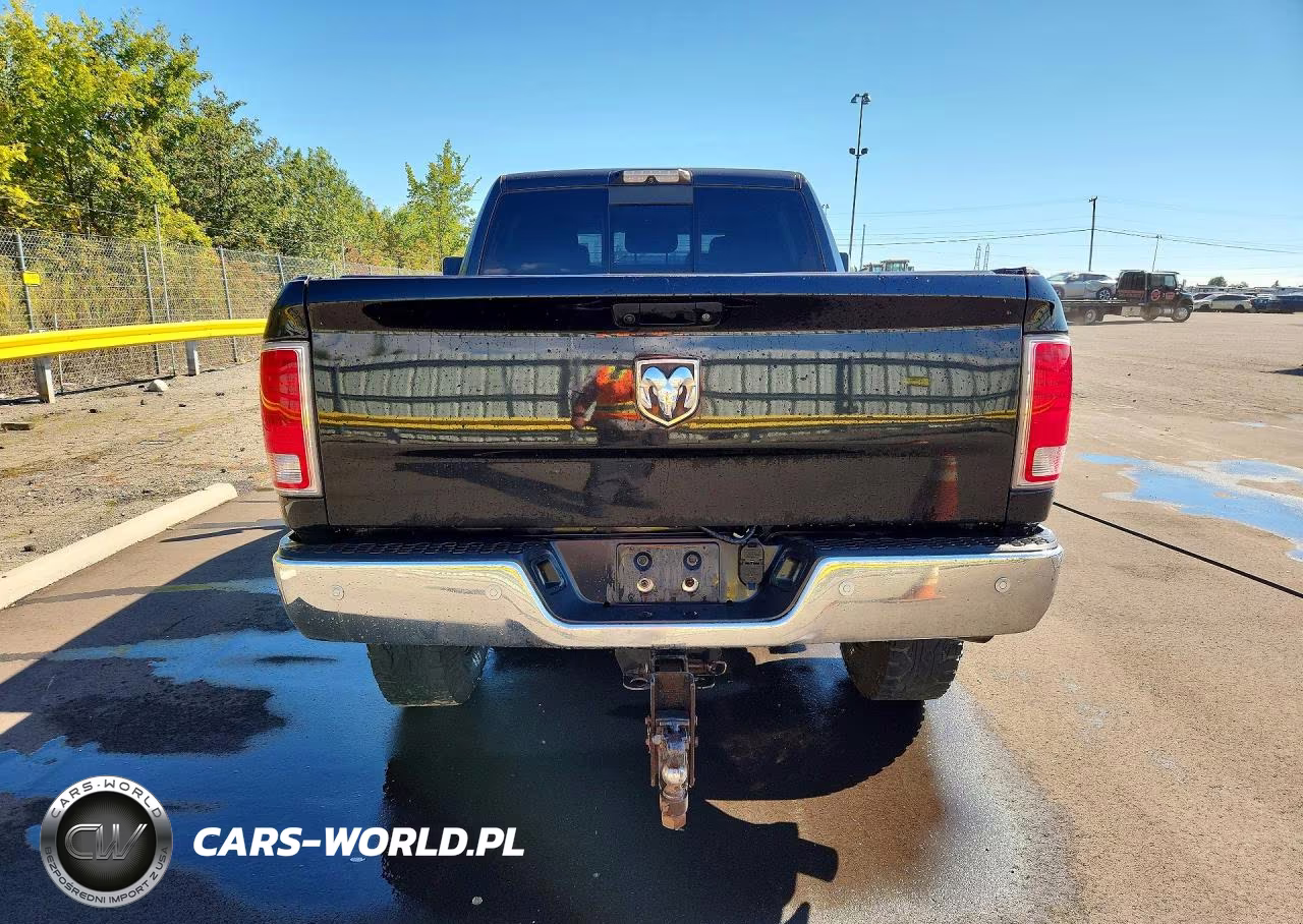 2018 Ram 2500 Laramie VIN:3C6UR5NL6JG343553 - 6