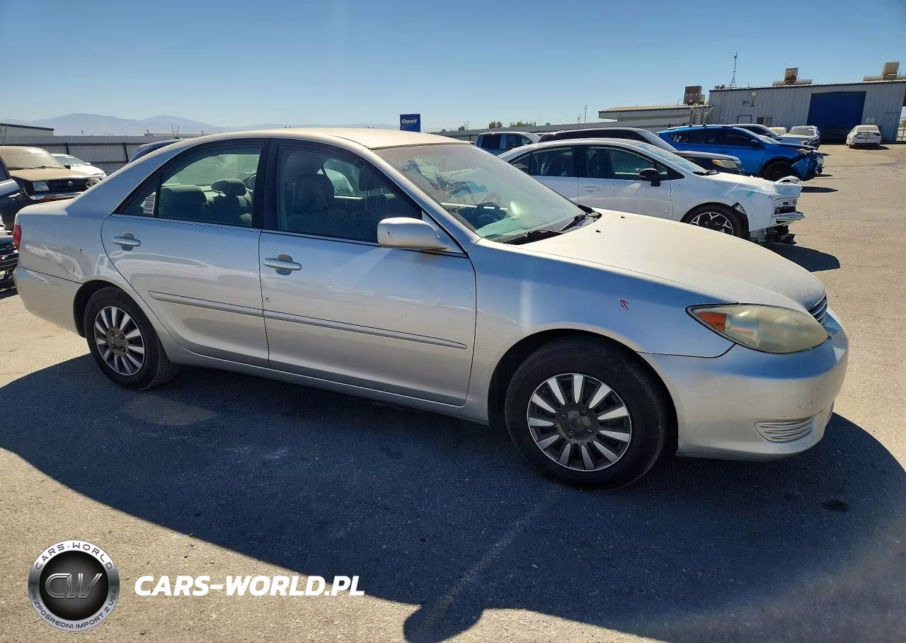 2005 Toyota Camry Le VIN:4T1BE30K35U629101 - 4