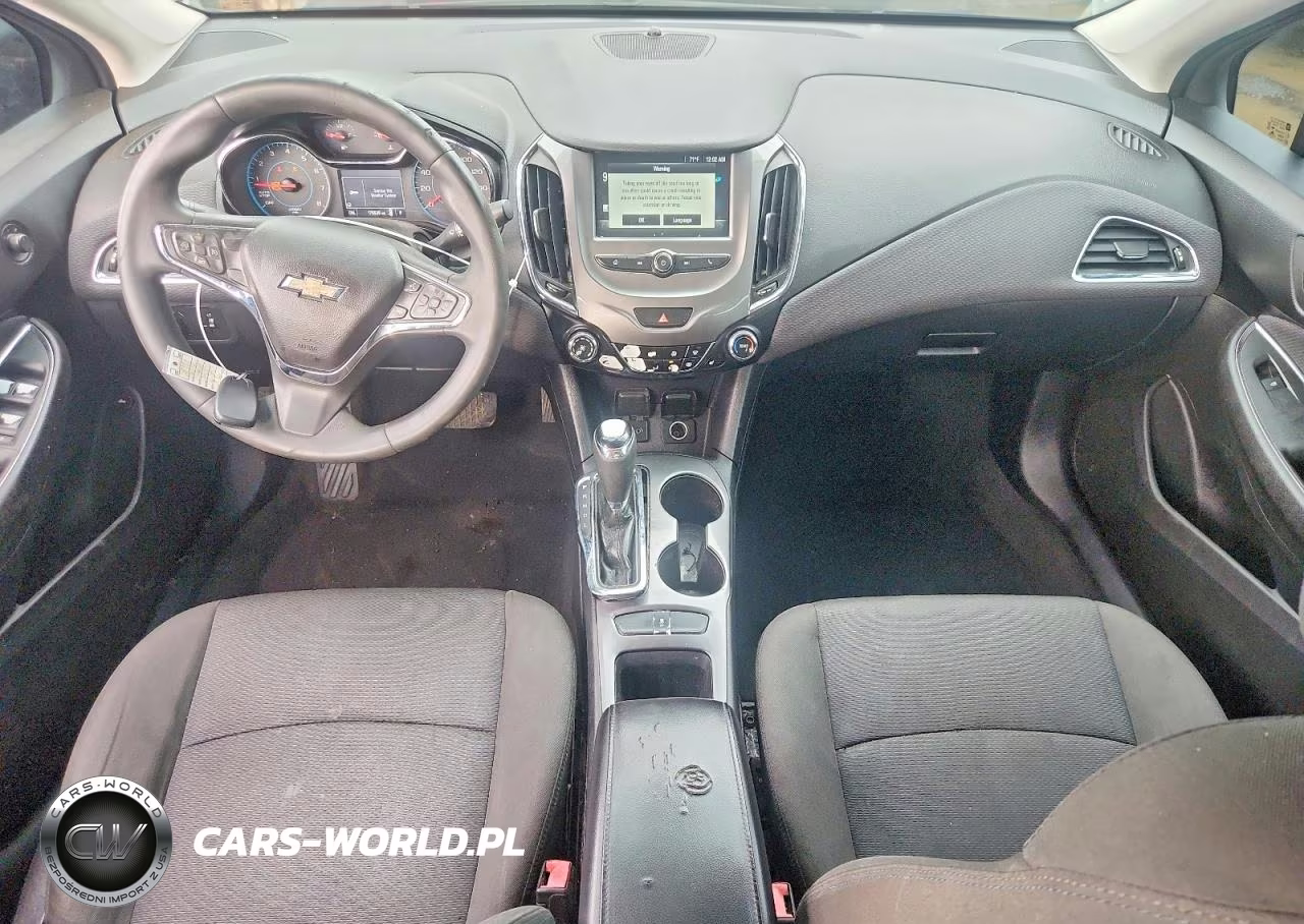 2018 Chevrolet Cruze Lt VIN:1G1BE5SM1J7128370 - 8