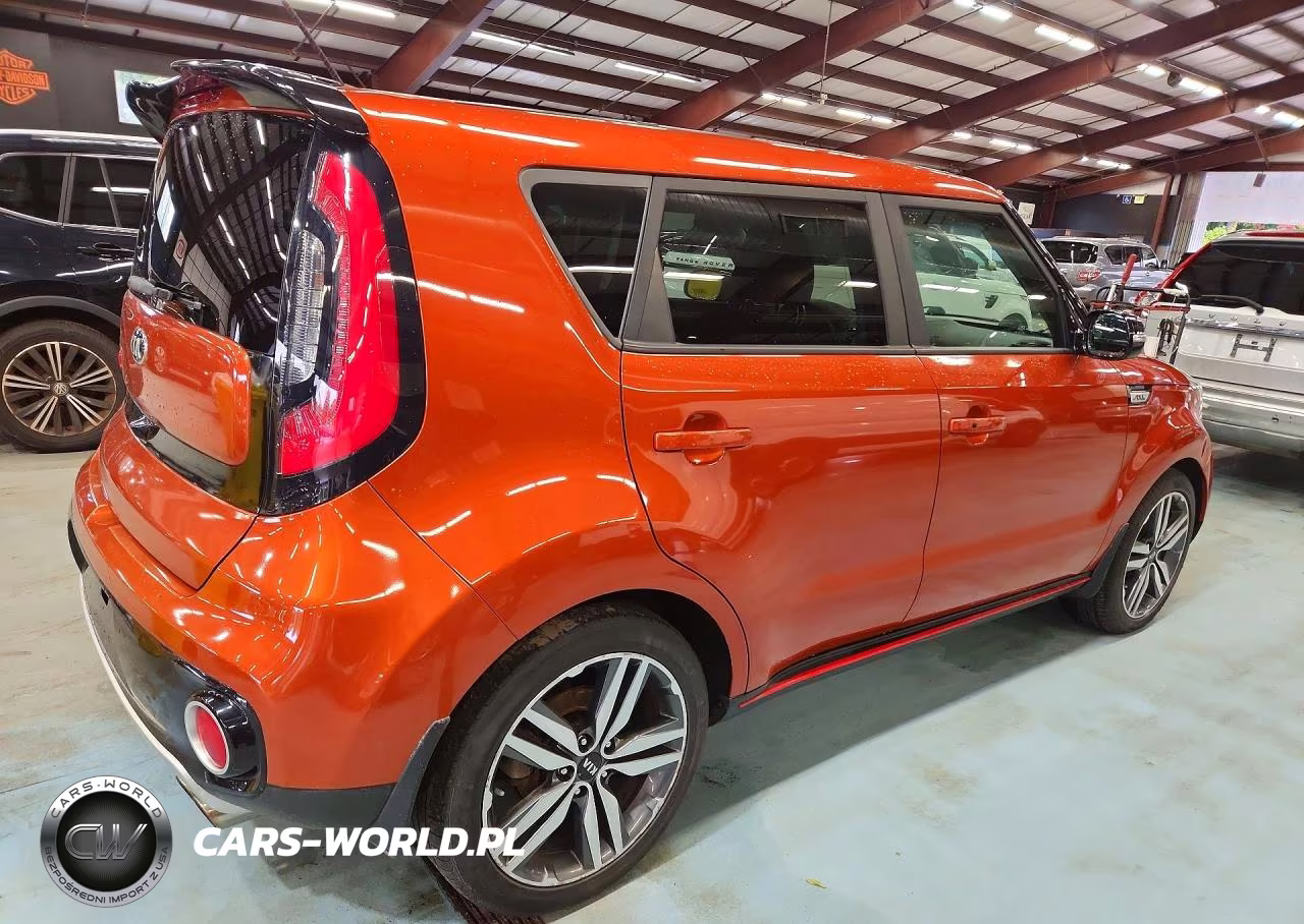 2018 Kia Soul ! VIN:KNDJX3AA6J7579433 - 3