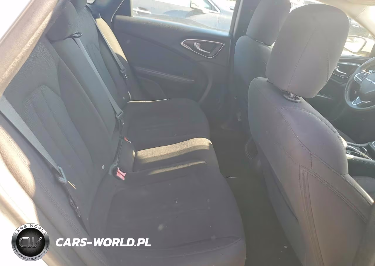 2015 Chrysler 200 Limited VIN:1C3CCCAB6FN600933 - 10