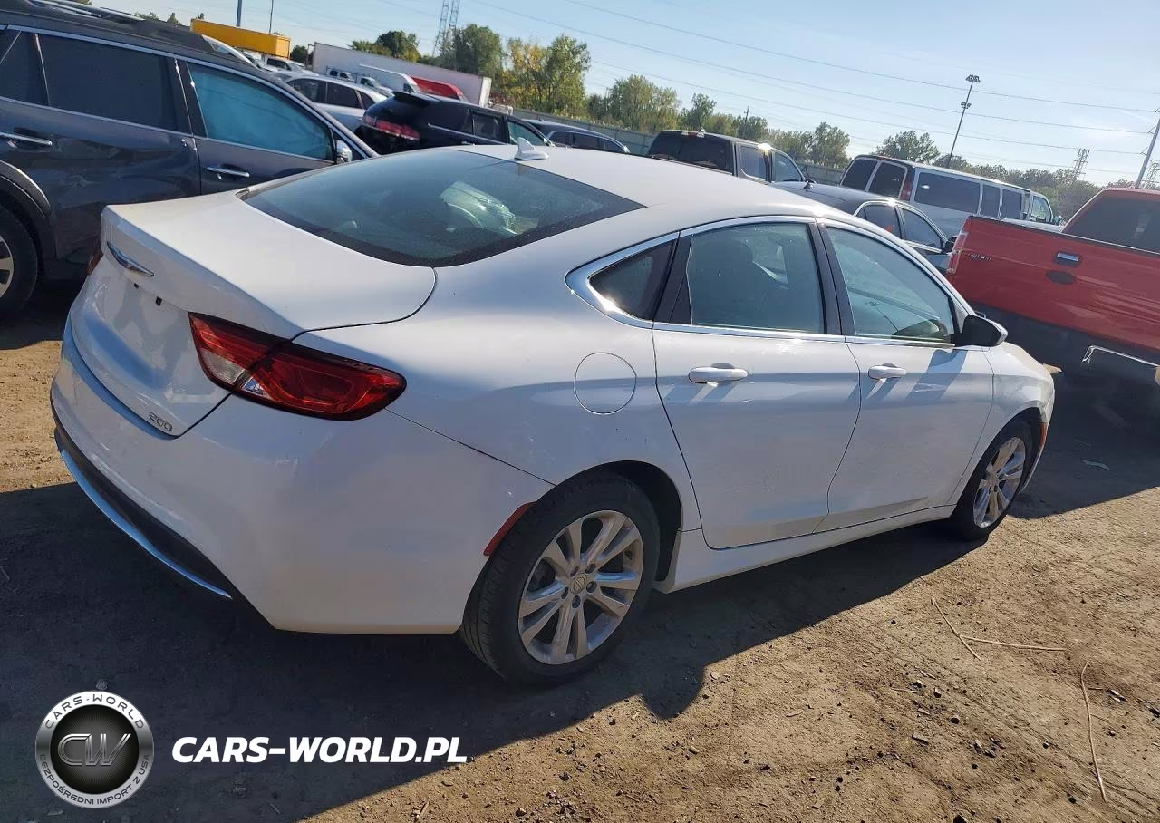 2015 Chrysler 200 Limited VIN:1C3CCCAB6FN600933 - 3