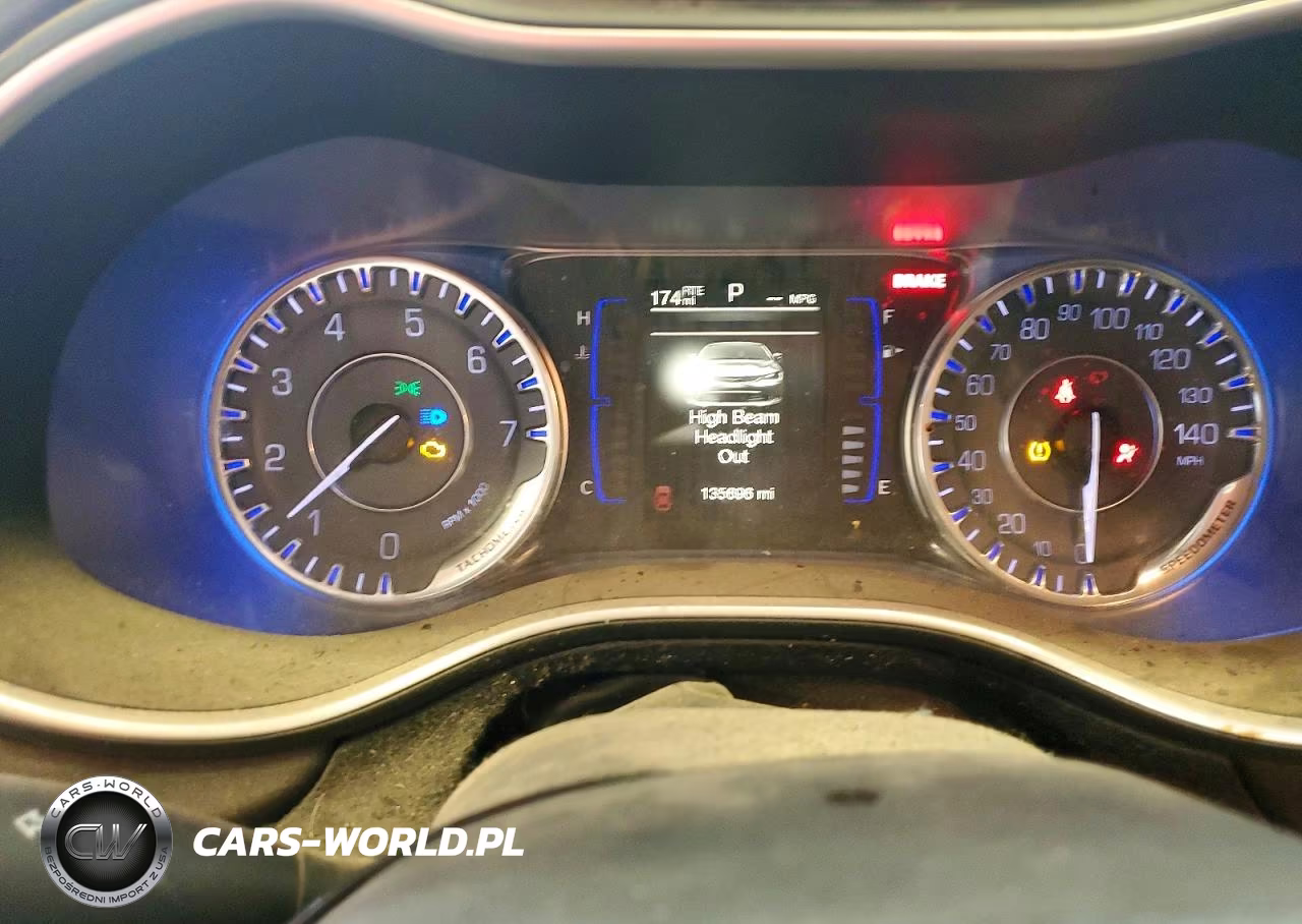 2016 Chrysler 200 Limited VIN:1C3CCCAB6GN112986 - 9