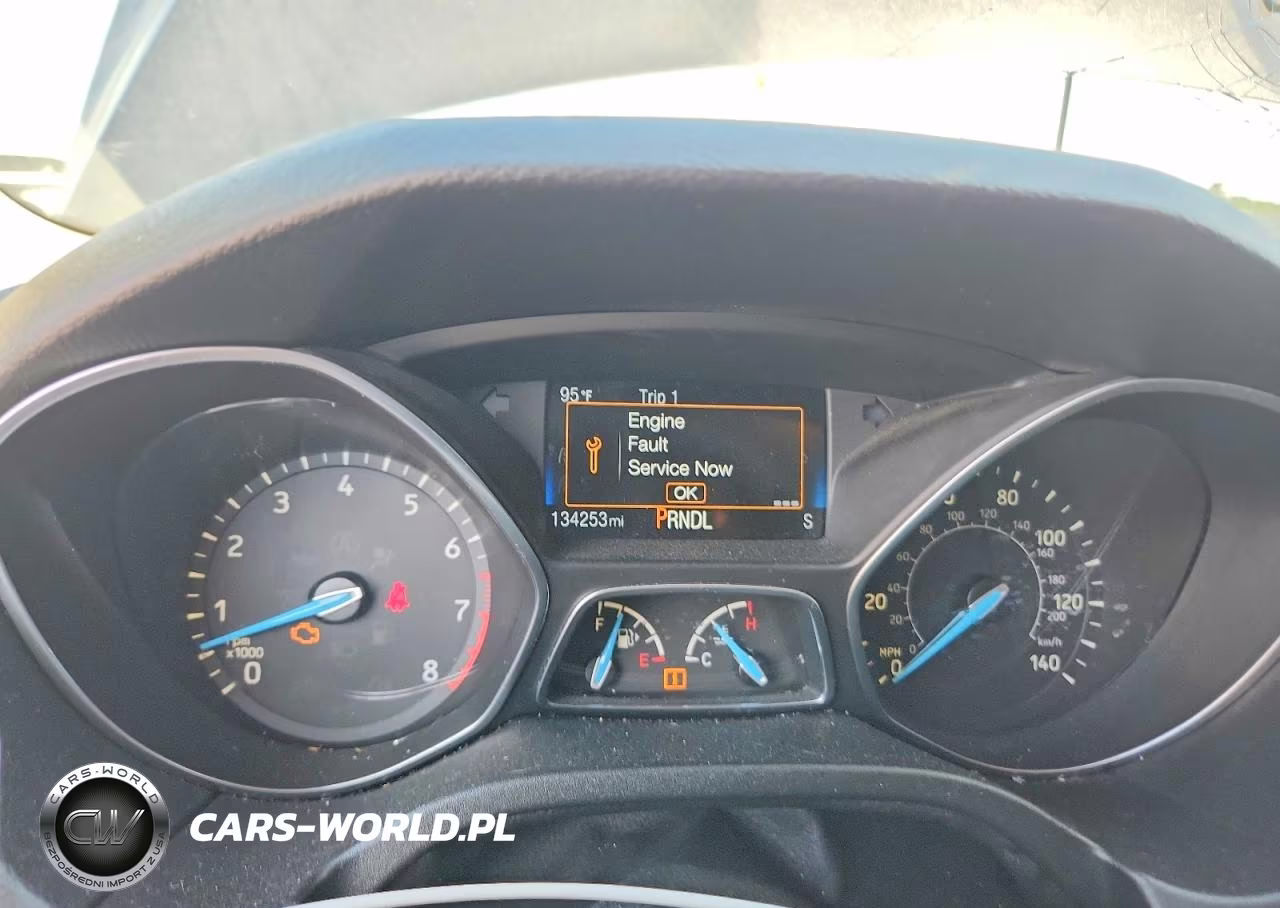 2017 Ford Focus Se VIN:1FADP3F24HL252051 - 9