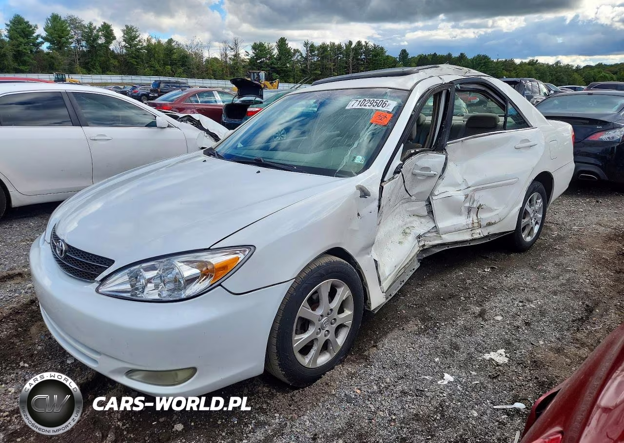 2004 Toyota Camry Le – zdjęcie 1 z 12
