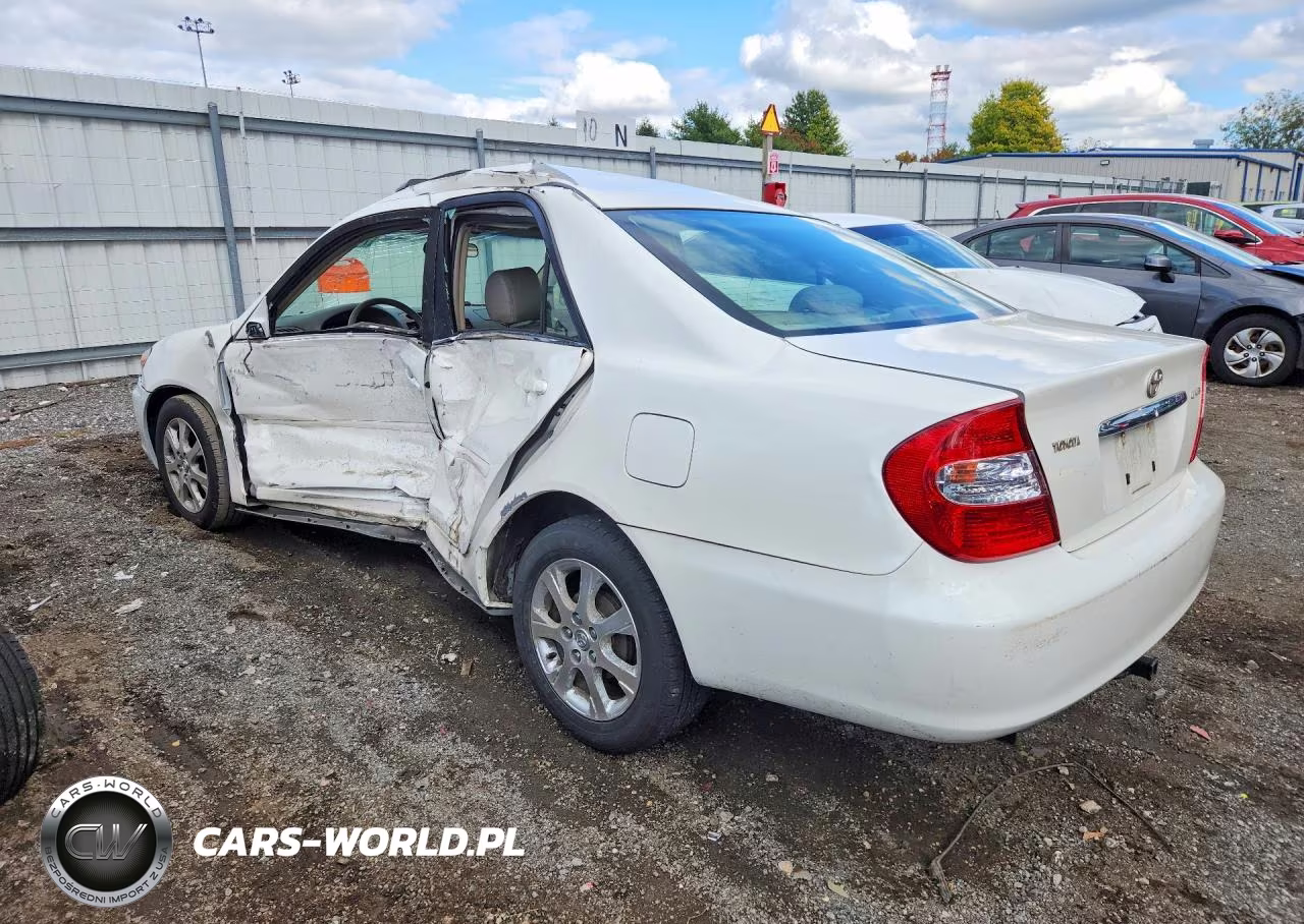 2004 Toyota Camry Le VIN:JTDBE32K640286436 - 2