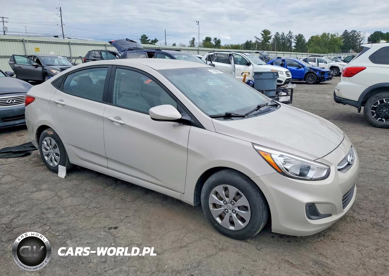 2017 Hyundai Accent Se VIN:KMHCT4AE6HU188836 - 4