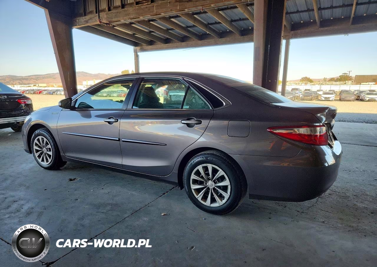 2016 Toyota Camry Hybrid Le VIN:4T1BD1FK9GU196238 - 2