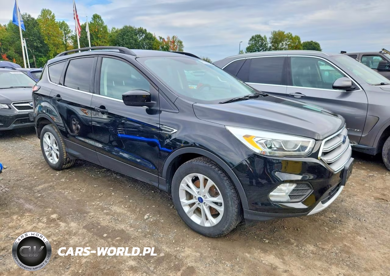 2017 Ford Escape Se VIN:1FMCU9G93HUB55524 - 4