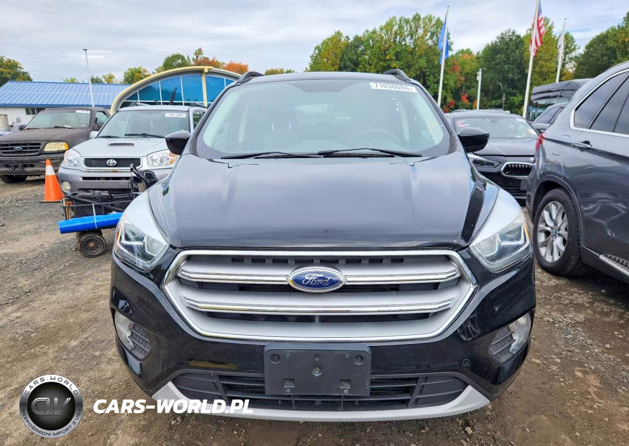 2017 Ford Escape Se VIN:1FMCU9G93HUB55524 - 5