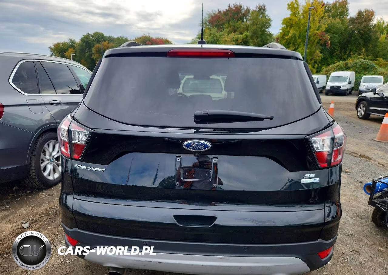 2017 Ford Escape Se VIN:1FMCU9G93HUB55524 - 6