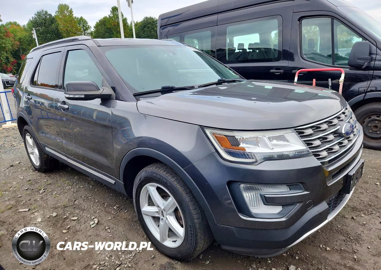 2017 Ford Explorer Xlt VIN:1FM5K8D84HGD19236 - 4