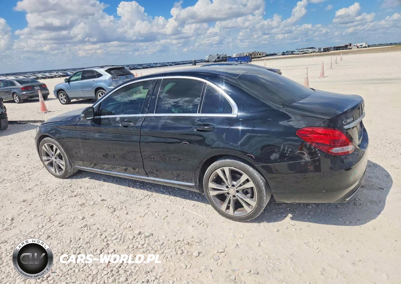 2016 Mercedes-Benz C 300 VIN:55SWF4JB1GU148202 - 2