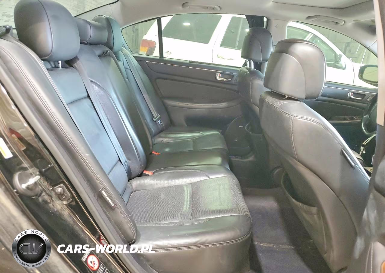 2011 Hyundai Genesis 4.6L VIN:KMHGC4DFXBU115952 - 10