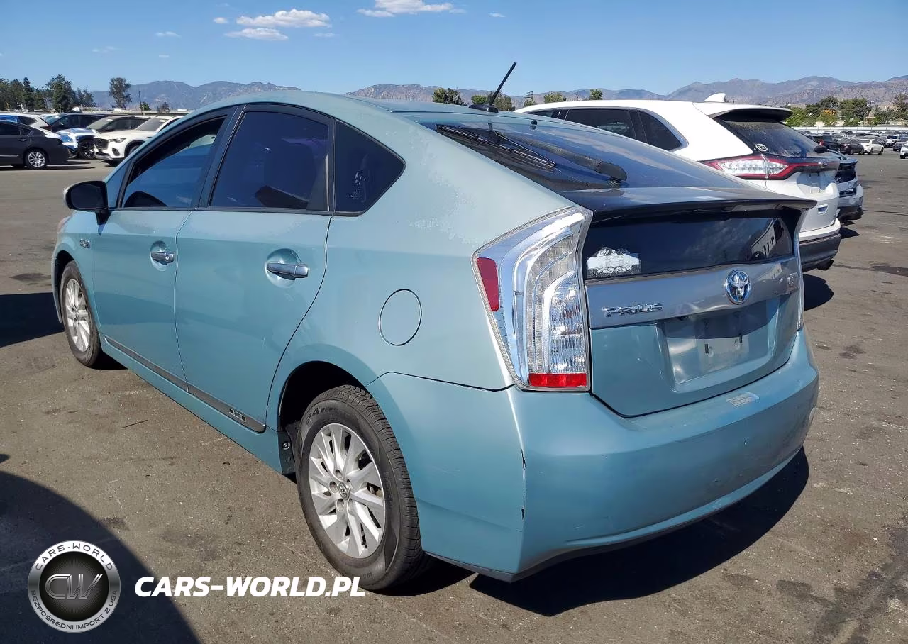2013 Toyota Prius Plug-In Hybrid Base VIN:JTDKN3DP3D3043755 - 2