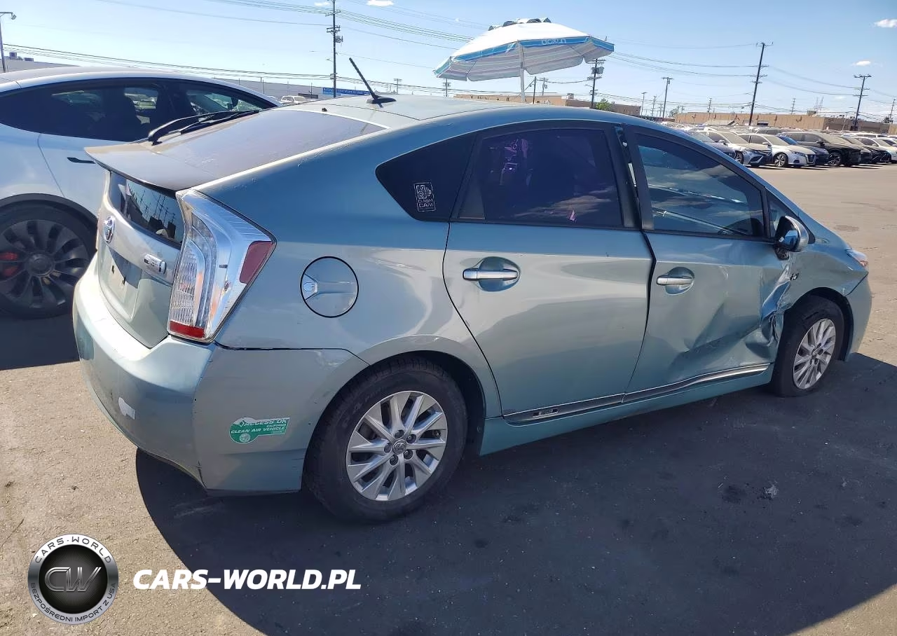 2013 Toyota Prius Plug-In Hybrid Base VIN:JTDKN3DP3D3043755 - 3
