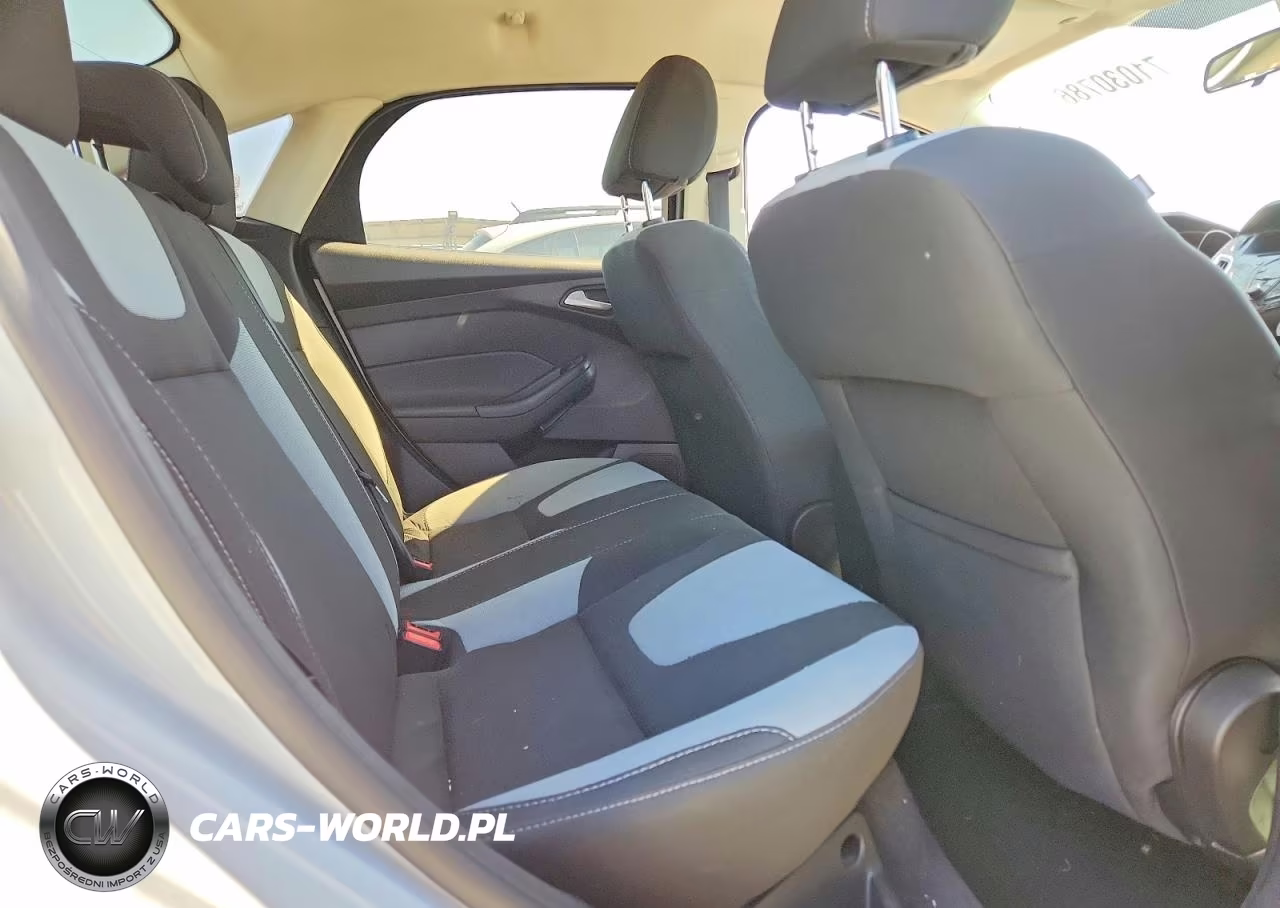 2012 Ford Focus Se VIN:1FAHP3F2XCL467928 - 10