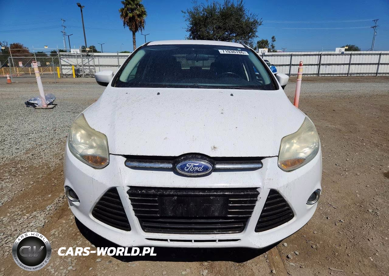 2012 Ford Focus Se VIN:1FAHP3F2XCL467928 - 5