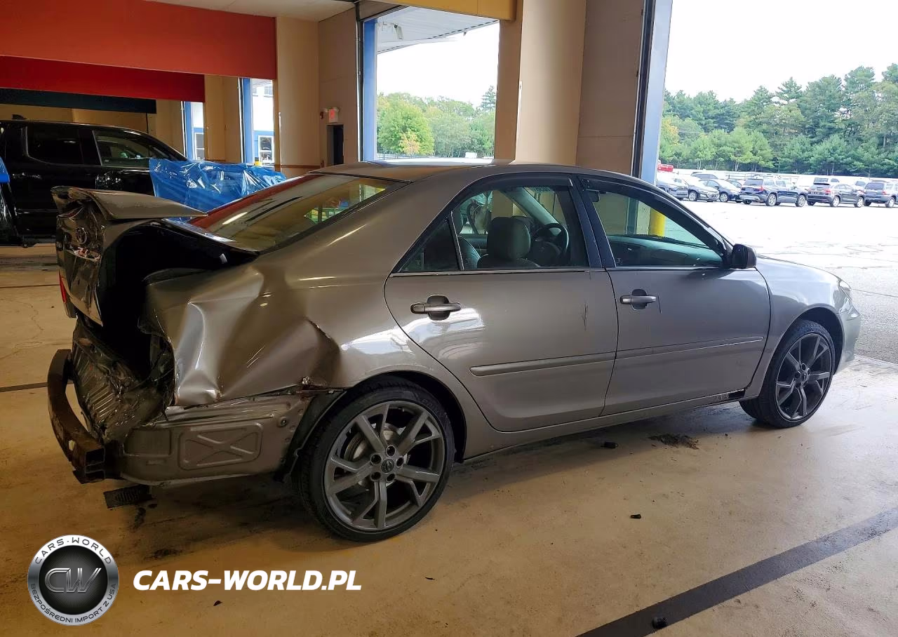 2006 Toyota Camry Le VIN:4T1BE32K96U679032 - 3