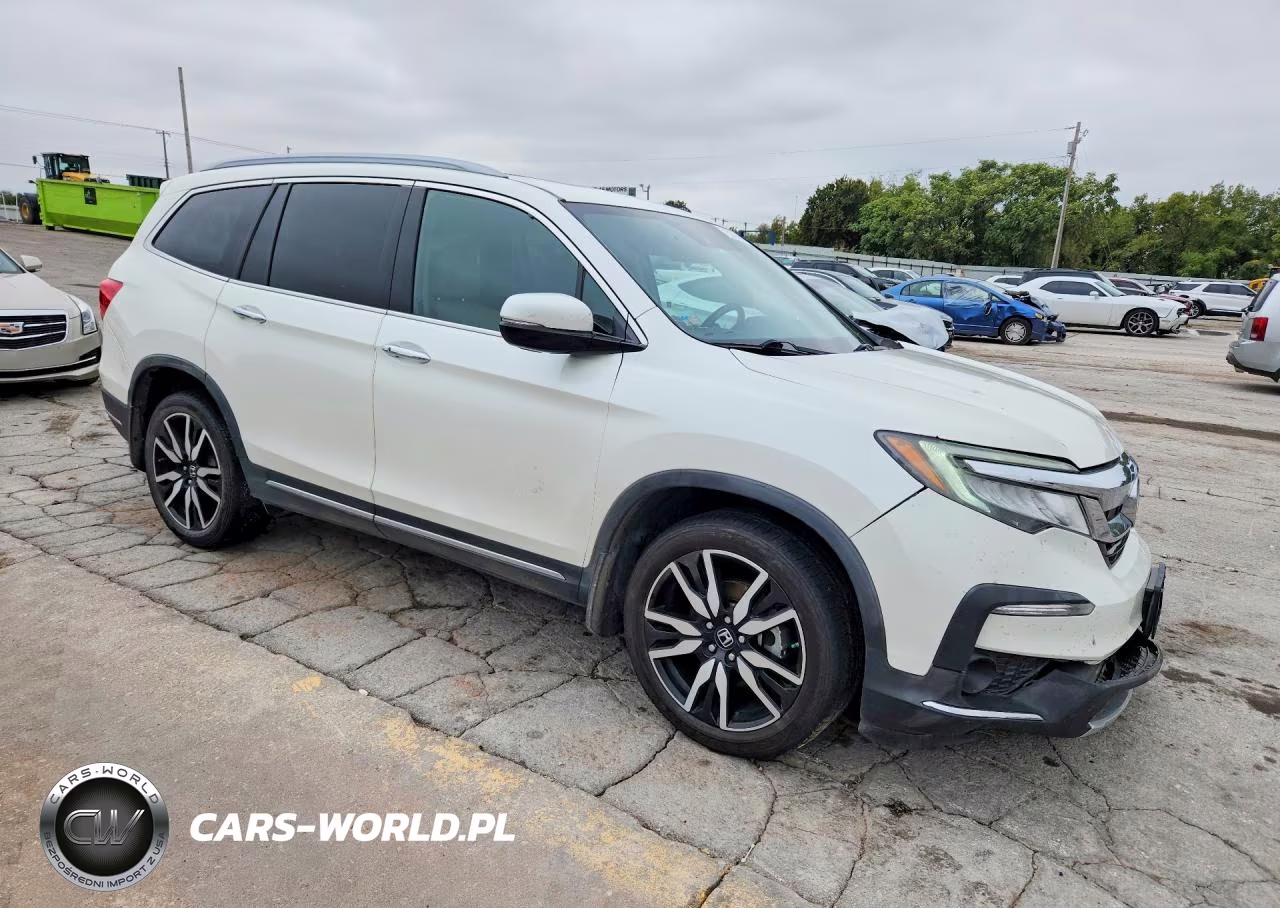 2019 Honda Pilot Touring VIN:5FNYF5H62KB001839 - 4