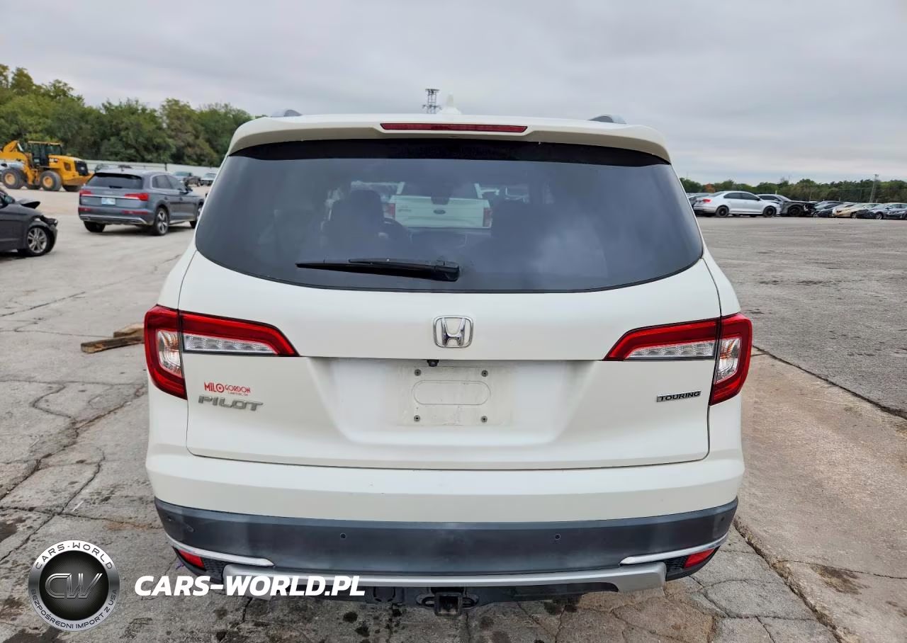 2019 Honda Pilot Touring VIN:5FNYF5H62KB001839 - 6