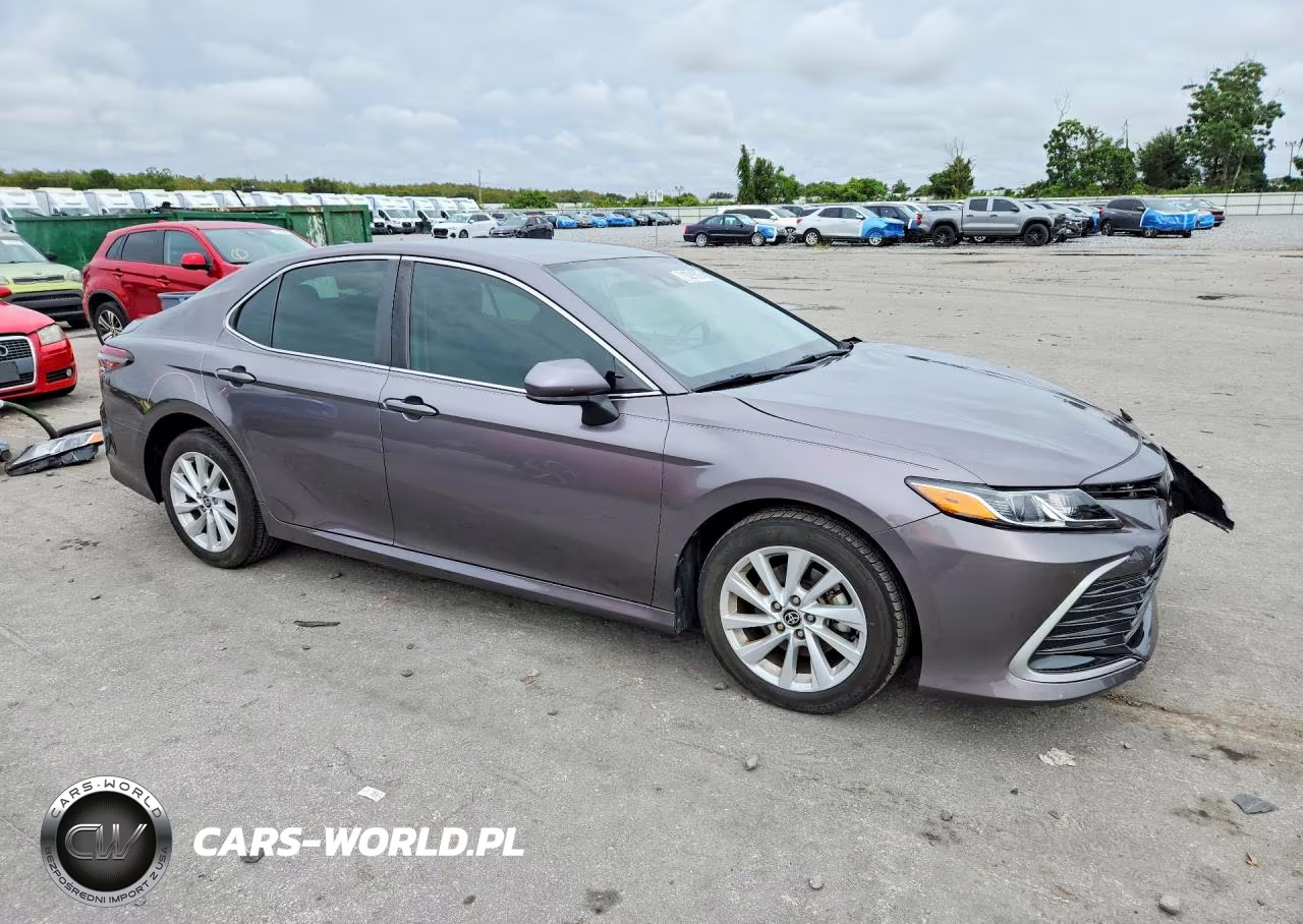 2021 Toyota Camry Le VIN:4T1C11AK0MU615948 - 4