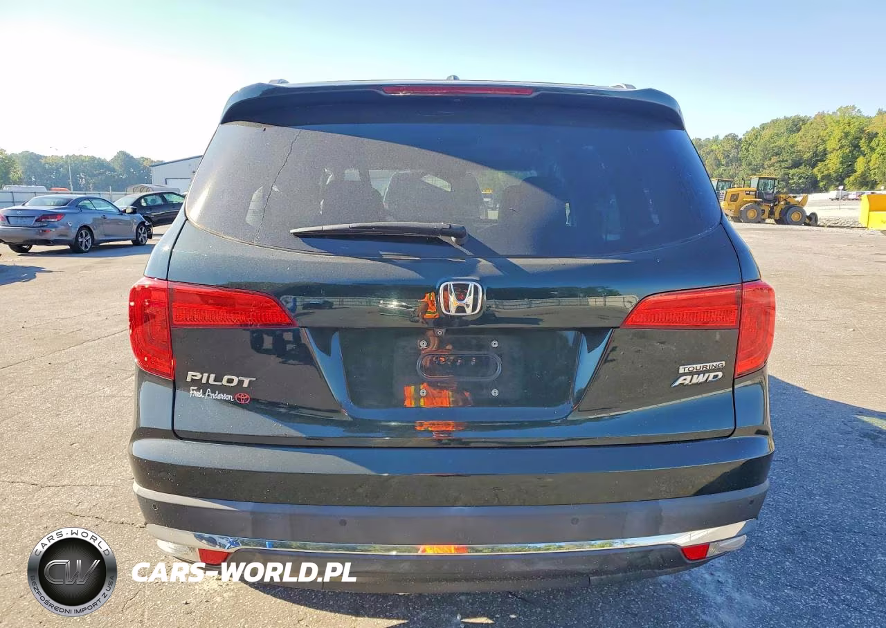 2018 Honda Pilot Touring VIN:5FNYF6H90JB021232 - 6