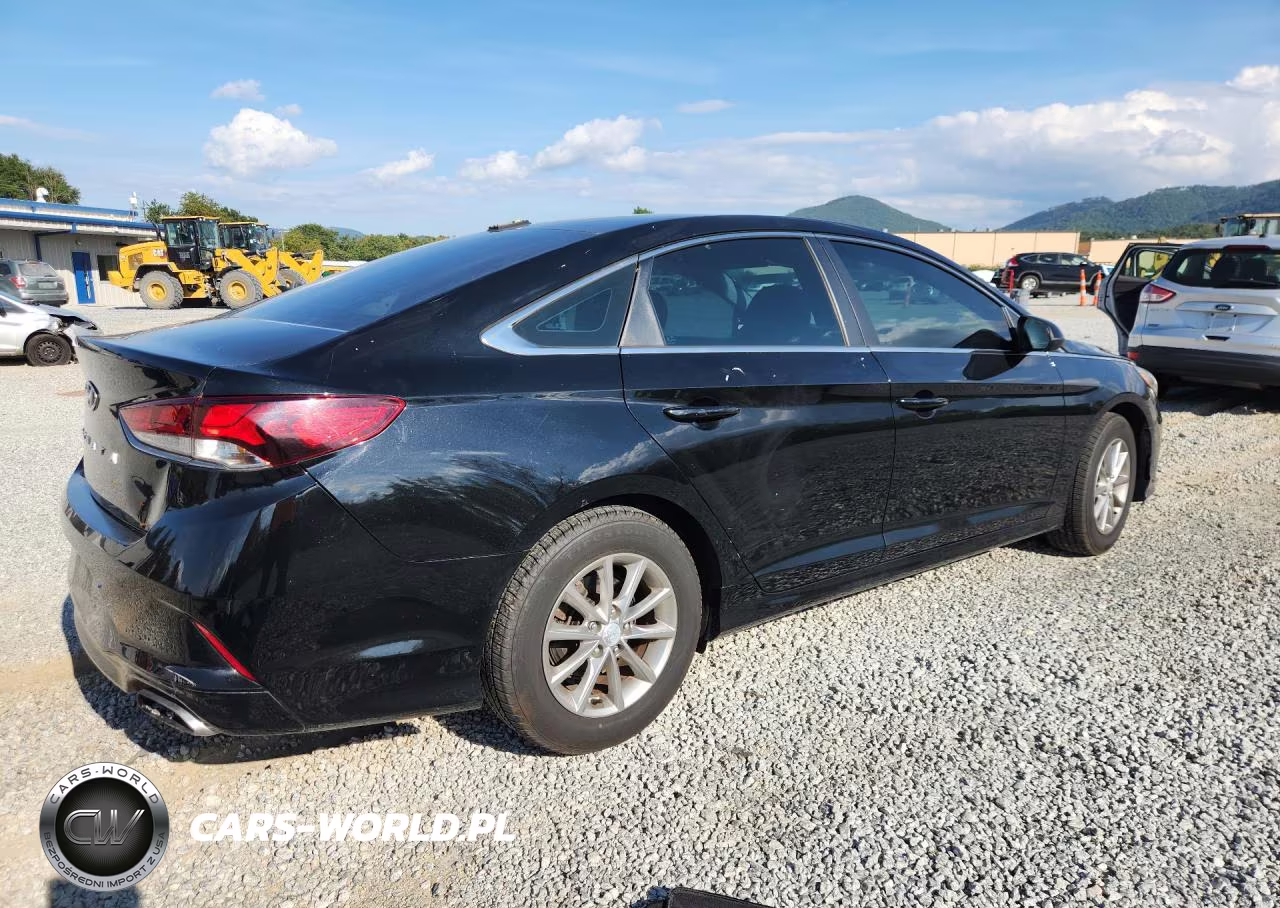 2018 Hyundai Sonata Se VIN:5NPE24AF3JH607041 - 3