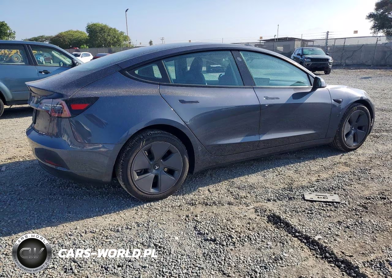 2023 Tesla Model 3 VIN:5YJ3E1EA4PF602689 - 3
