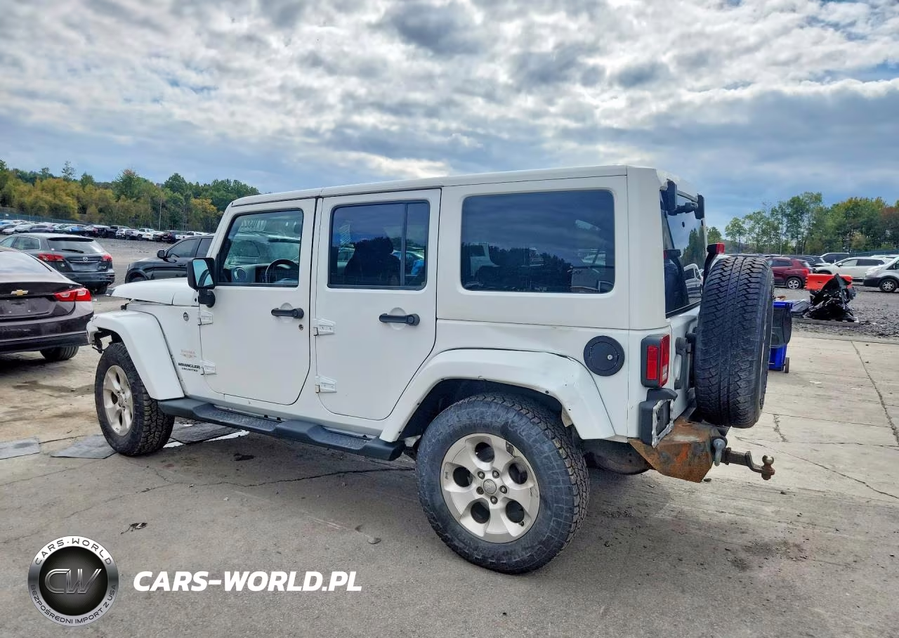 2015 Jeep Wrangler Unlimited Sahara VIN:1C4HJWEG1FL555975 - 2