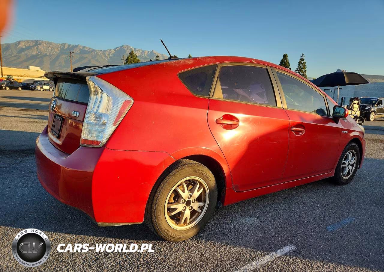 2011 Toyota Prius Two VIN:JTDKN3DU6B5346844 - 3