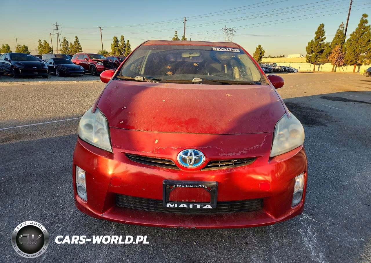 2011 Toyota Prius Two VIN:JTDKN3DU6B5346844 - 5