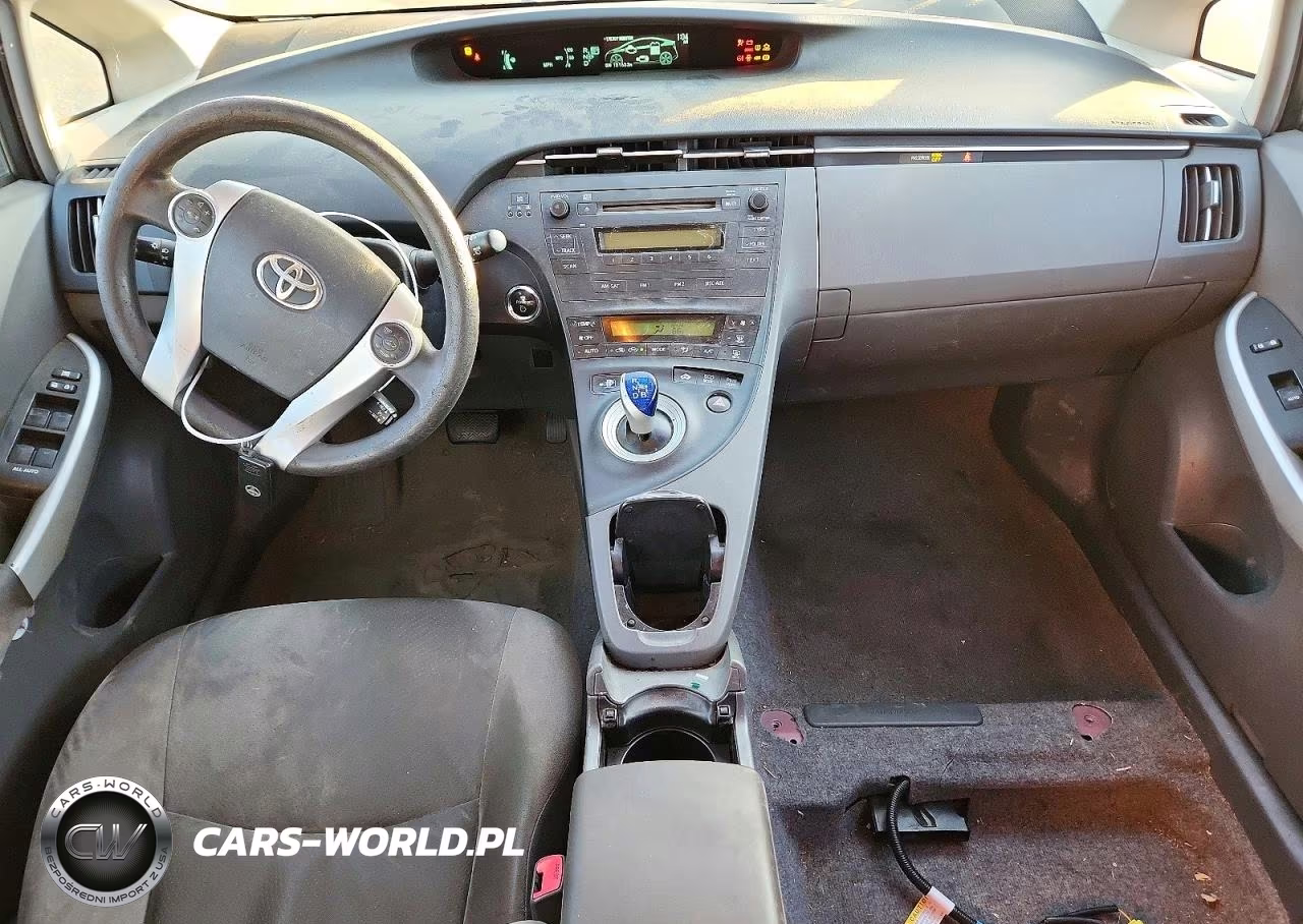 2011 Toyota Prius Two VIN:JTDKN3DU6B5346844 - 8