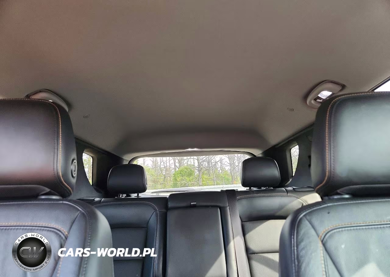 2020 Chevrolet Equinox Premier VIN:2GNAXYEX5L6223447 - 10