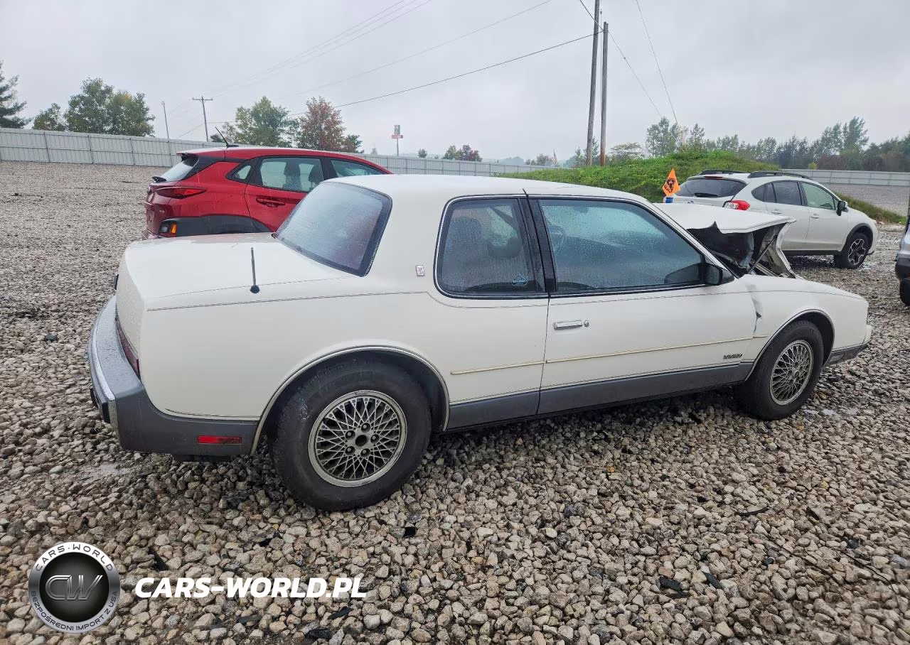 1988 Oldsmobile Toronado VIN:1G3EZ11C8JU312426 - 3