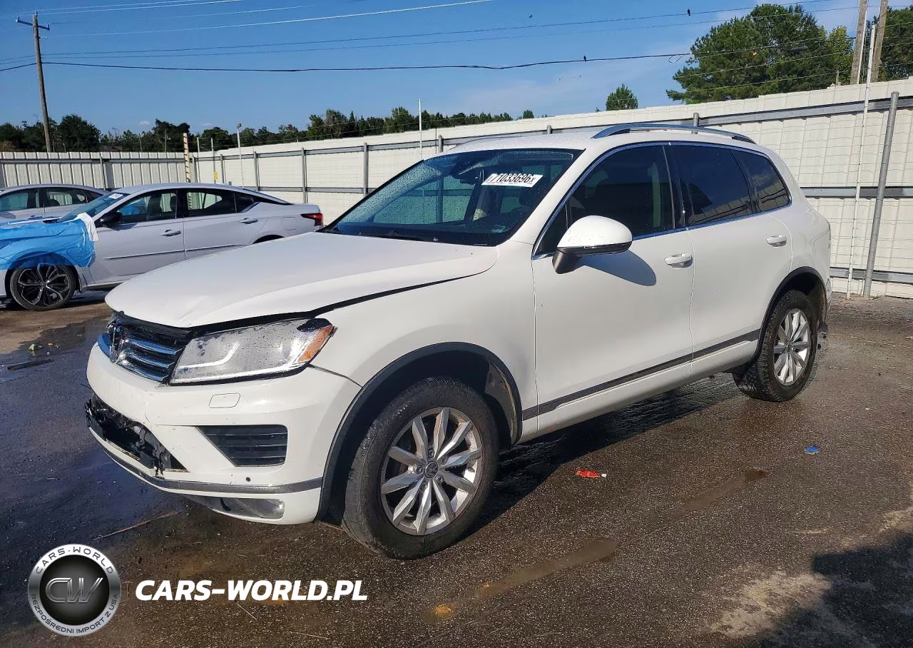 2016 Volkswagen Touareg Sport VIN:WVGEF9BPXGD011802 - 1
