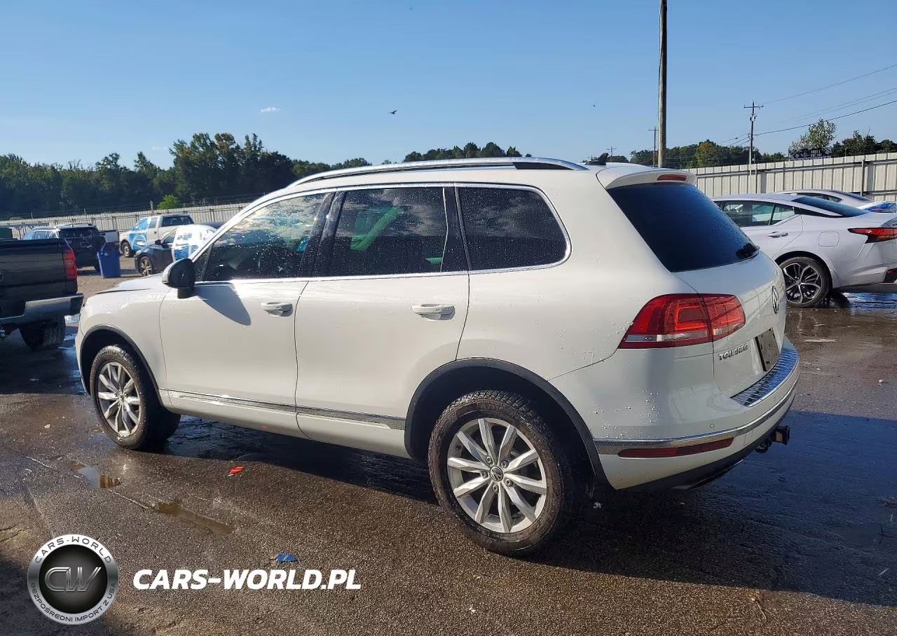 2016 Volkswagen Touareg Sport VIN:WVGEF9BPXGD011802 - 2