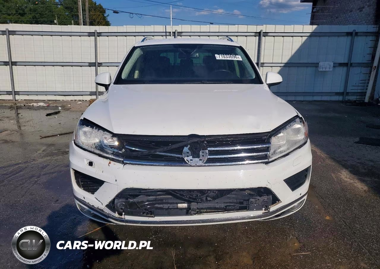 2016 Volkswagen Touareg Sport VIN:WVGEF9BPXGD011802 - 5
