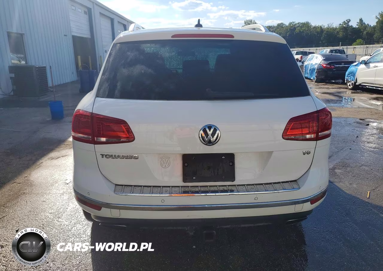 2016 Volkswagen Touareg Sport VIN:WVGEF9BPXGD011802 - 6