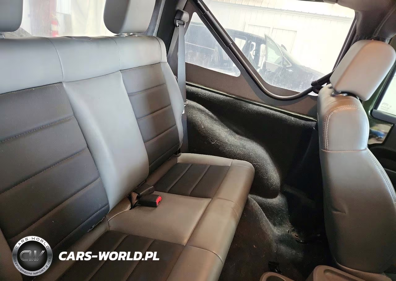 2009 Jeep Wrangler X VIN:1J4FA24199L730405 - 10