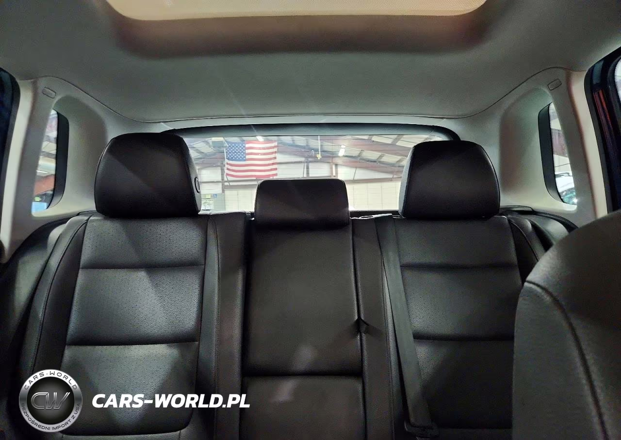 2015 Volkswagen Tiguan S VIN:WVGBV7AX8FW611300 - 10