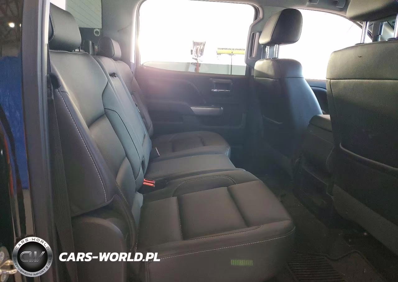 2018 Chevrolet Silverado K1500 Lt VIN:3GCUKREC3JG256696 - 10