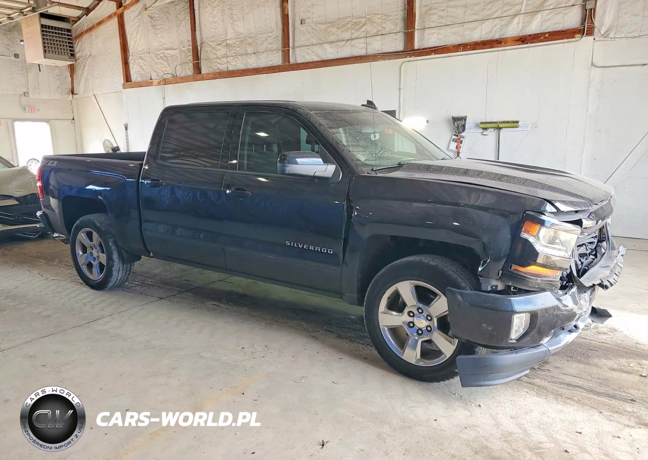 2018 Chevrolet Silverado K1500 Lt VIN:3GCUKREC3JG256696 - 4