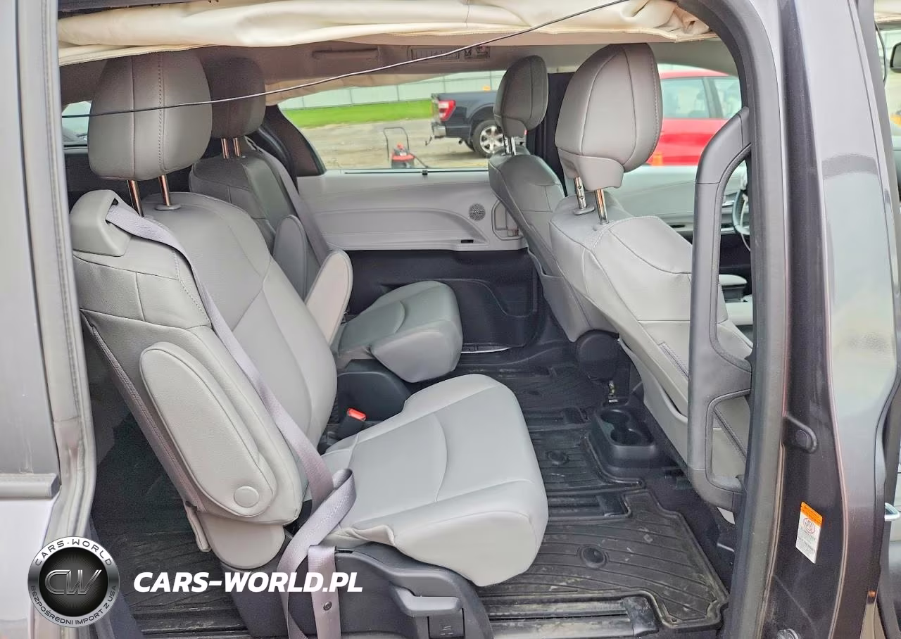 2025 Toyota Sienna Xle 7-Passenger VIN:5TDYSKFC1SS155764 - 11