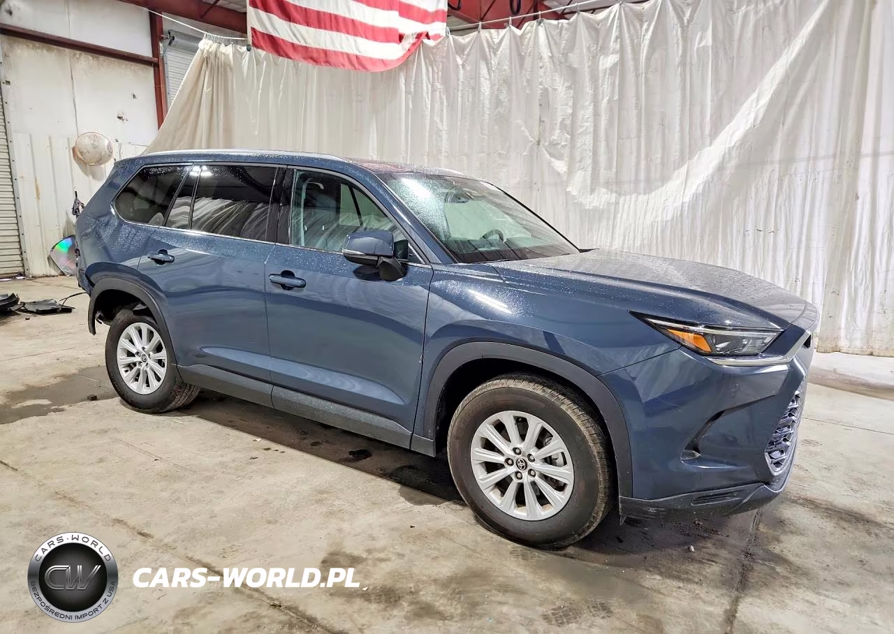 2026 Toyota Grand Highlander Xle VIN:5TDAAAB55TS131099 - 4