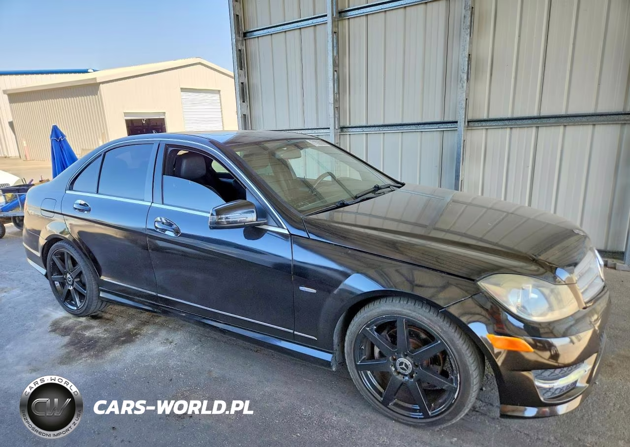 2012 Mercedes-Benz C 250 VIN:WDDGF4HB2CA625109 - 4