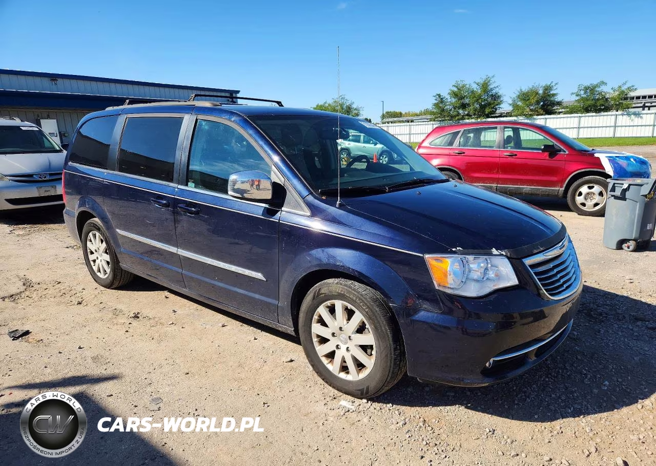 2016 Chrysler Town & Country Touring VIN:2C4RC1BG5GR173110 - 4